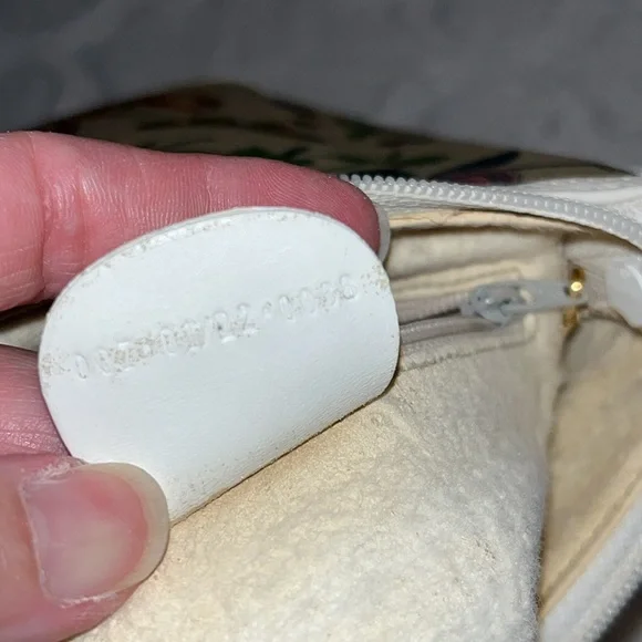 Gucci VTG Flora Messenger Bag - Picture 13 of 17